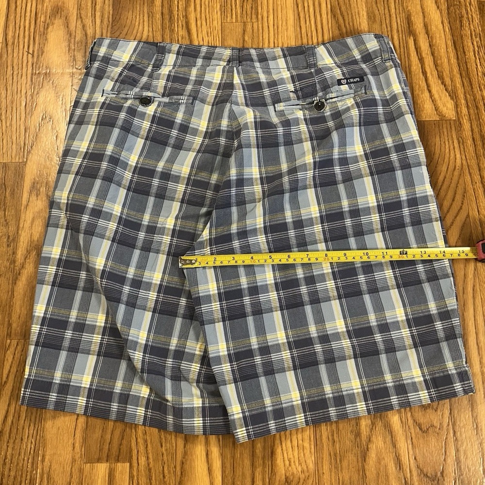 Chaps Men's Cargo Plaid Shorts Size 36 with ~10-inch Inseam